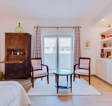 Sea Balconies Apartment *