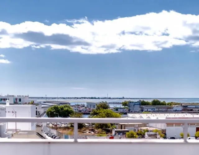 Sea Balconies アパート オリョン