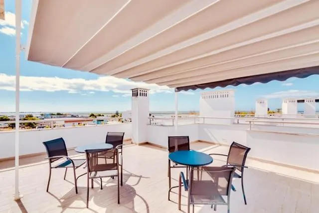 Sea Balconies アパート